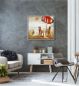 Preview: Dekoration Wohnung. Dunkle Wand mit einem echten Bild mit Strand