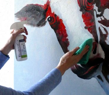 Acrylmalerei sauber machen, Staub entfernen