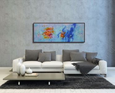 Modernes Wohnzimmer mit  grauer Wand. Dekorationsbeispiel Gemälde abstrakt