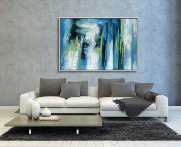 Preview: Elegantes Wohnzimmer mit grauer Wand. Über dem Sofa da hängt ein sehr schönes Bild