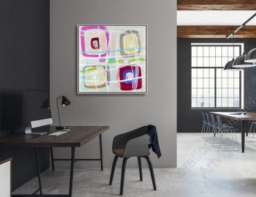 Graues Büro mit einem abstrakten, unaufgeregten Wandbild in Bilderrahmen
