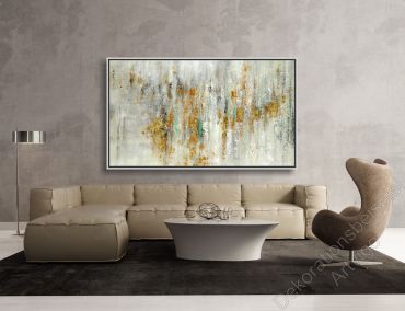 Preview: Loftwohnung mit einem abstrakten Bild an einer dunklen Wand.