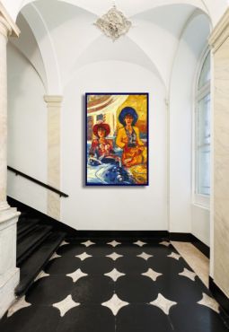 Treppenhaus mit Bogengang und Marmorstufen. Als Wand Dekoration hängt ein impressionistisches Bild. Zwei Frauen am Bufett