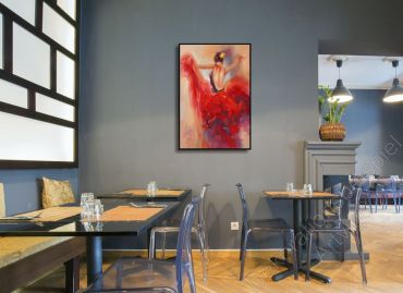 Hippes Restaurant. Als Dekoration ein Gemälde mit einer tanzenden Frau