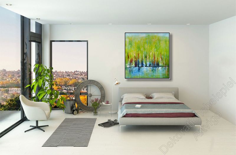 Wohnung mit einem abstrakten, unaufgeregten Wandbild im Schattenfugenrahmen