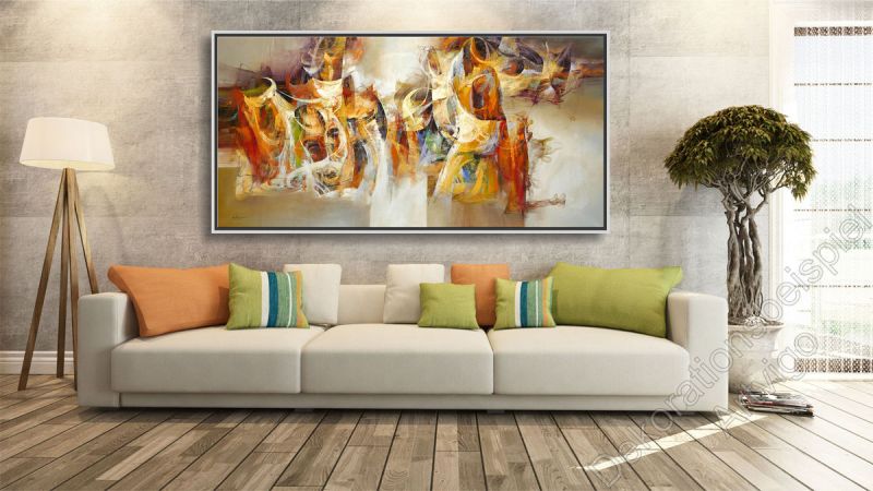 Wohnung mit heller Wand. Dekorationsbeispiel Gemälde abstrakt von Americo Ccala im Bilderrahmen