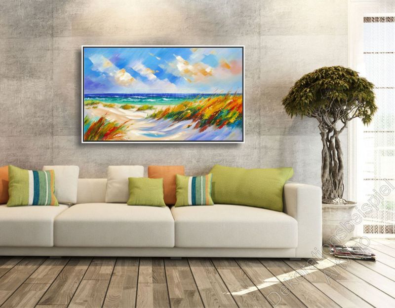 Sitzecke mit Vinylfussboden. Als Dekoration ein Strandgemälde. Küste im Bilderrahmen.