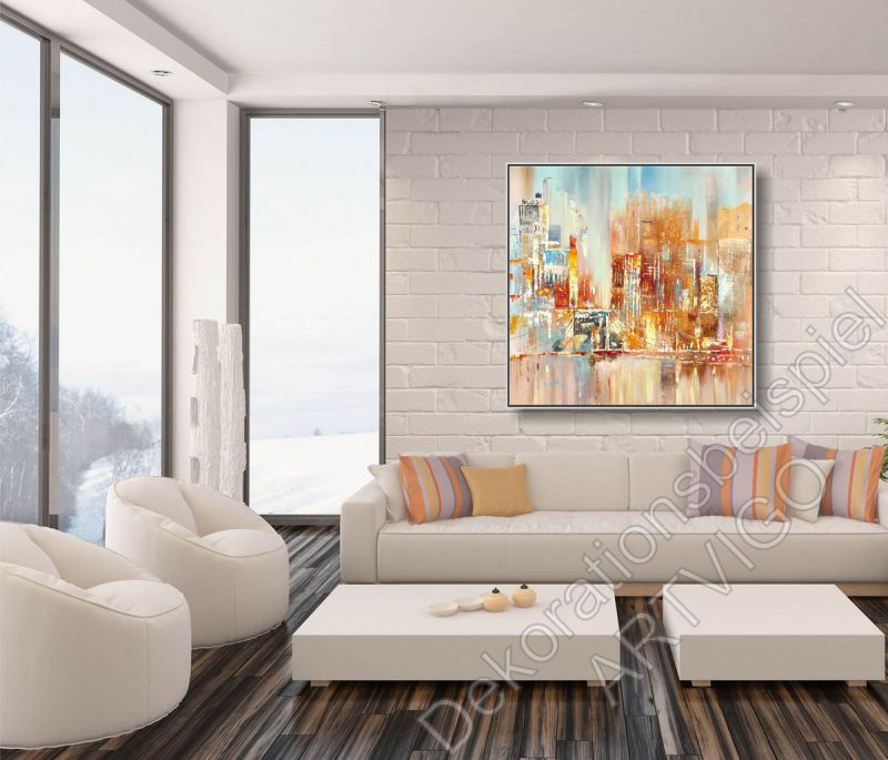 Wohnung mit einem abstrakten, unaufgeregten Wandbild Skyline im Bilderrahmen